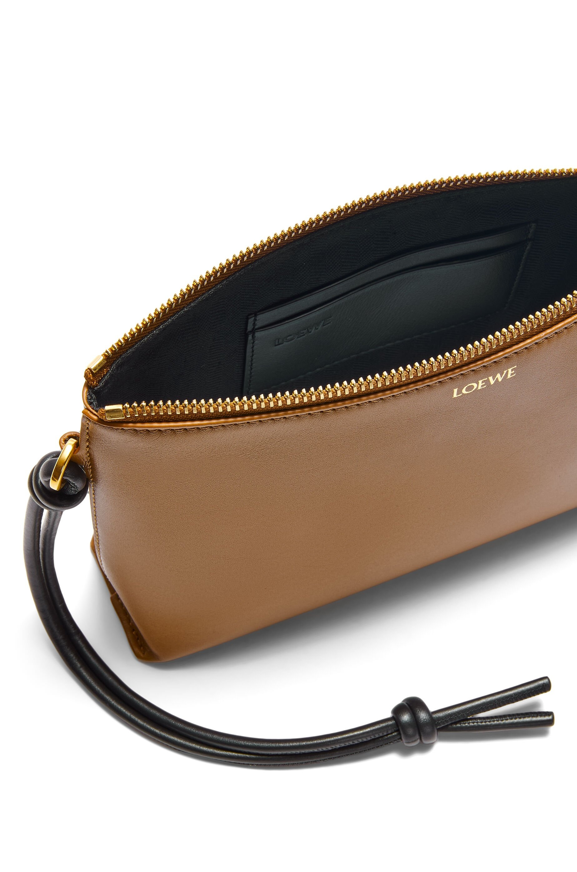 Knot T pouch in shiny nappa calfskin - 4