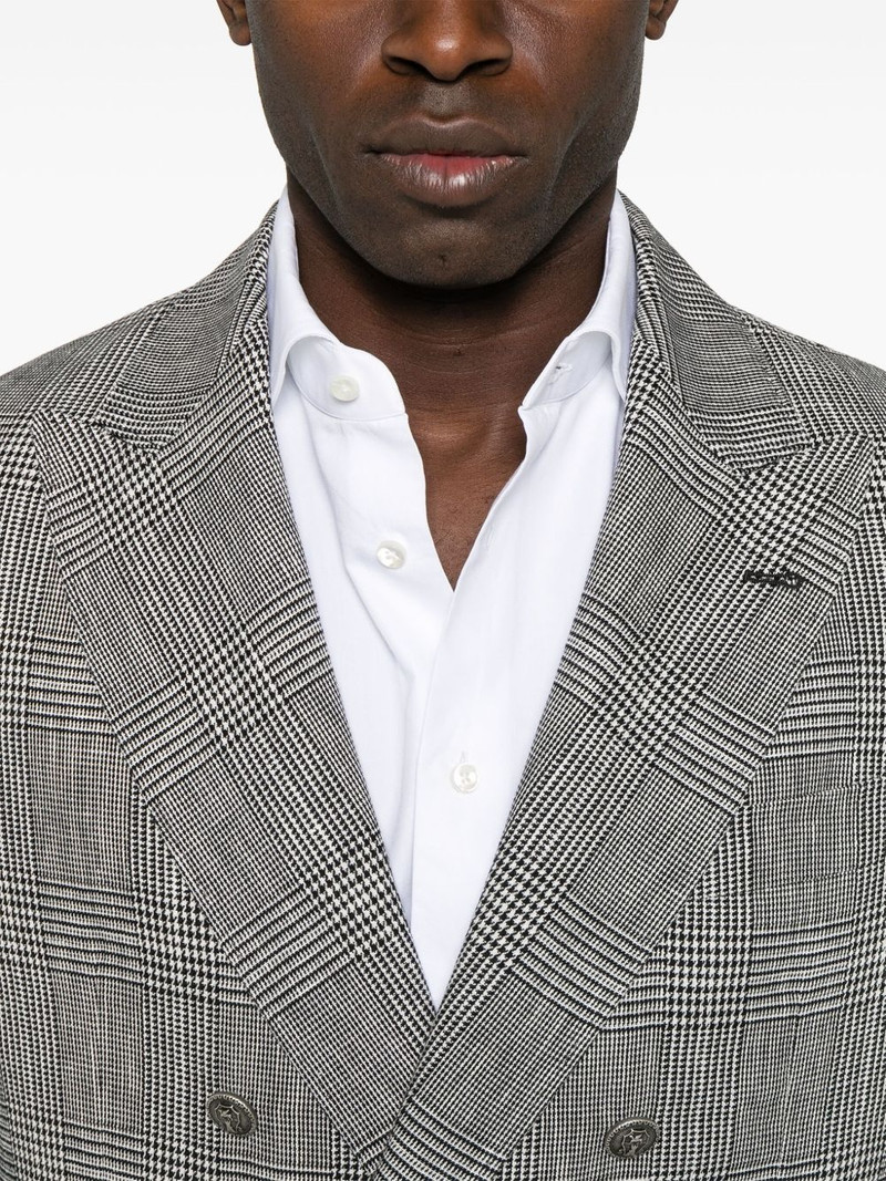 Prince of Wales-check suit 4