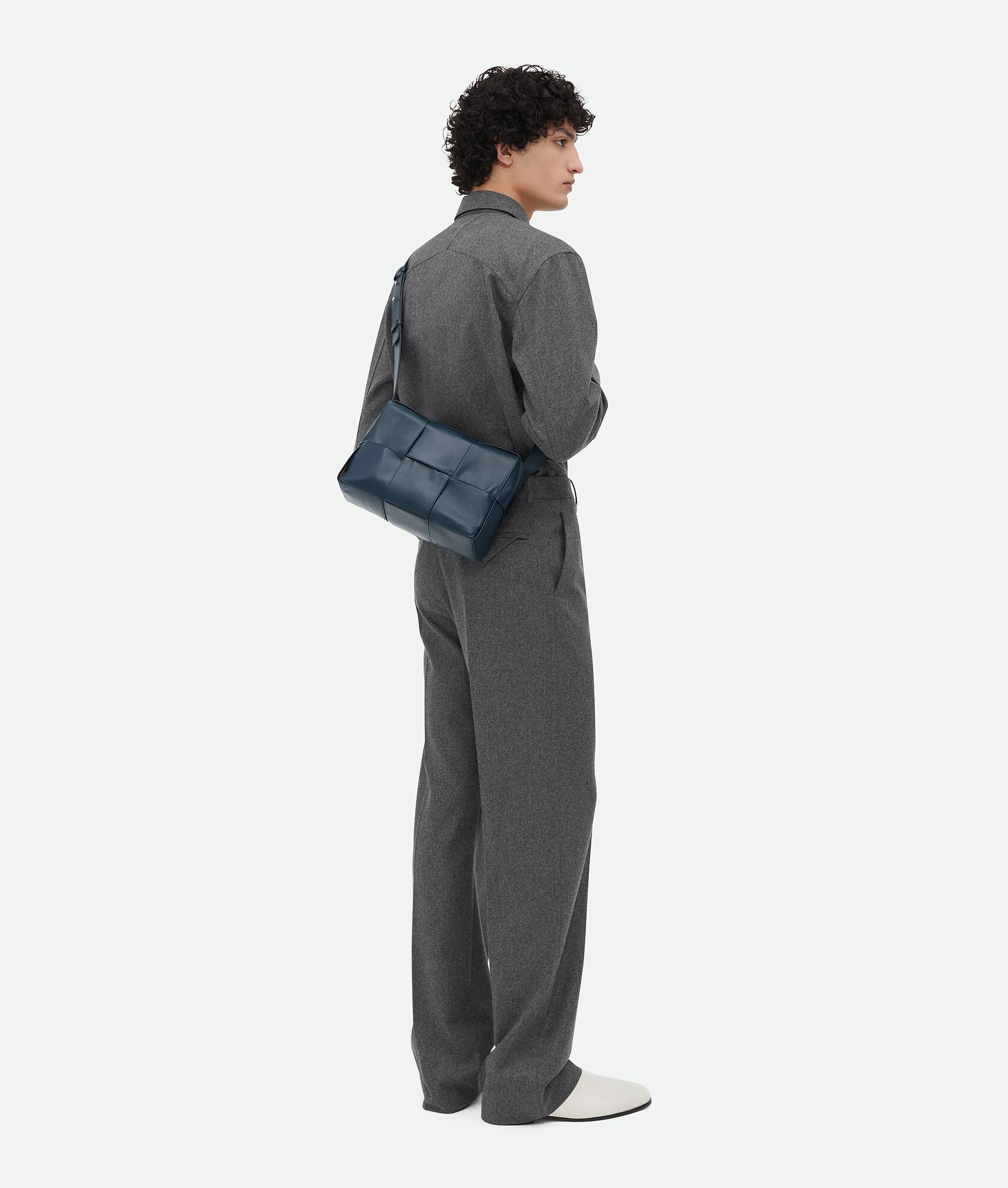 Medium Arco Camera Bag - 2
