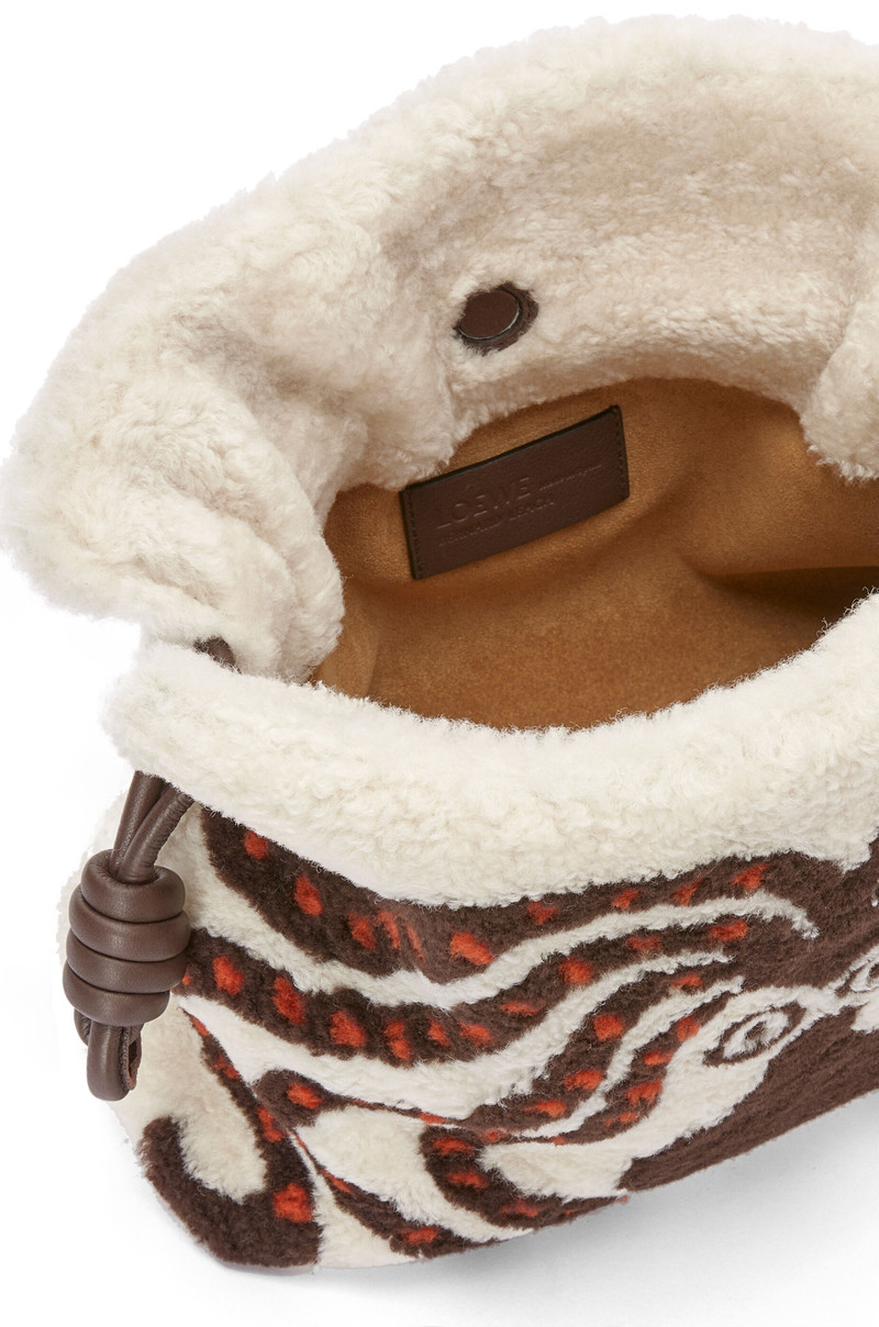 Flamenco clutch octopus in shearling 6