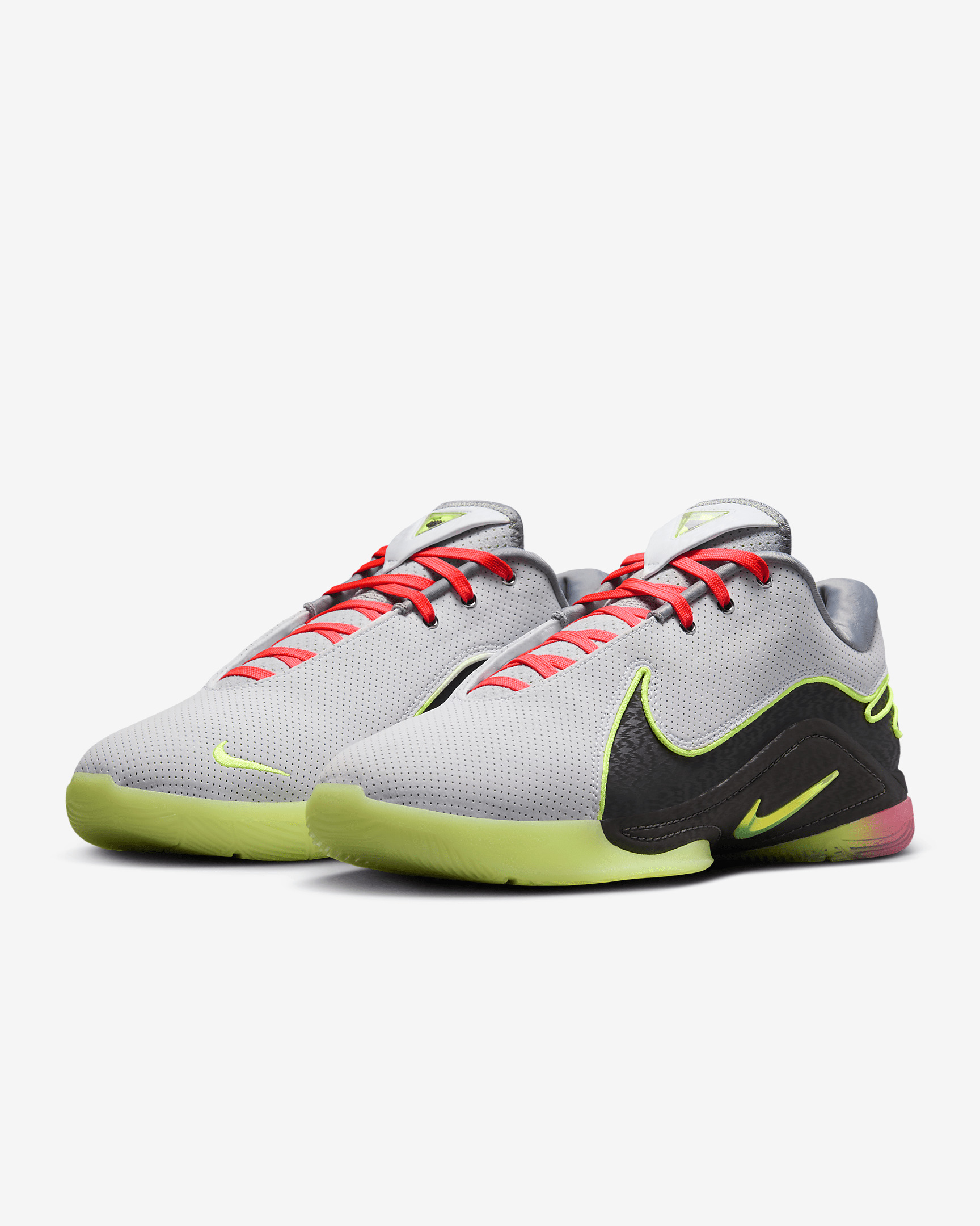 LeBron XXII Basketball Shoes - 5