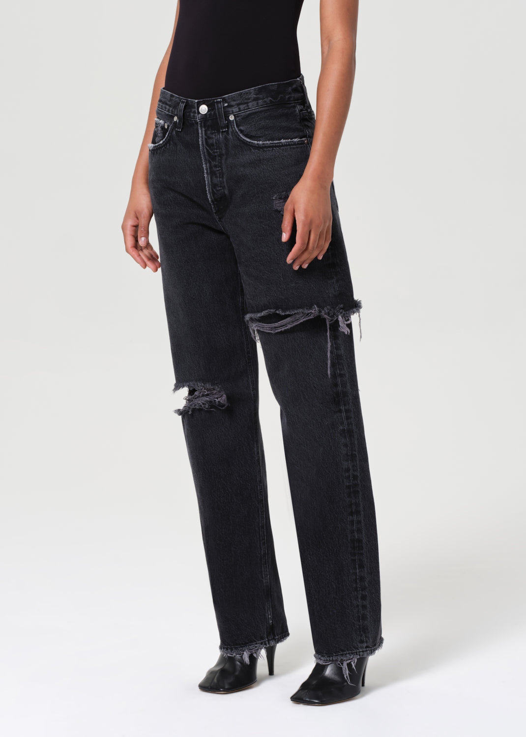 AMRYN JEAN IN BLACK ROW - 5