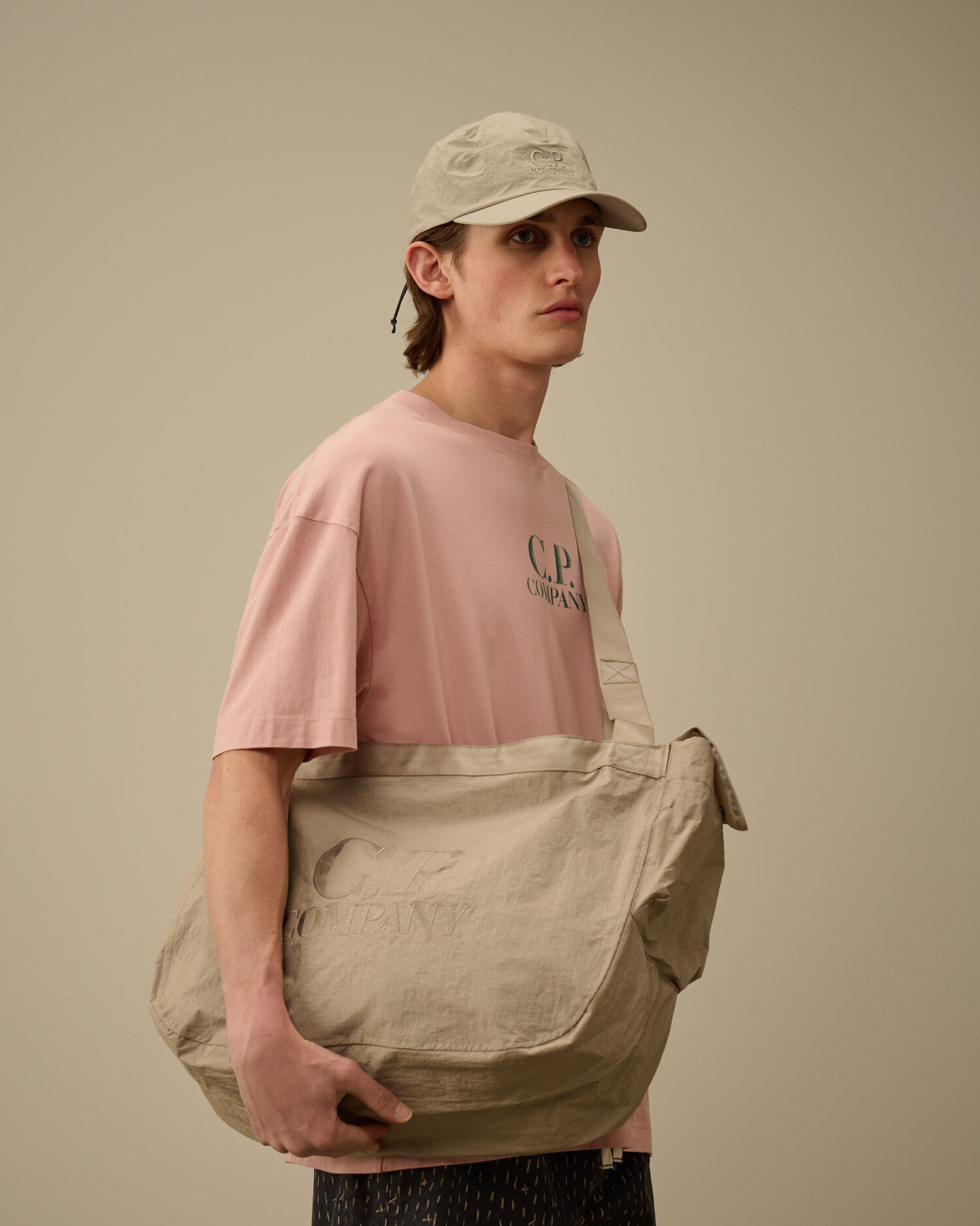 Plain Paper Touch Zipped Bag - 2