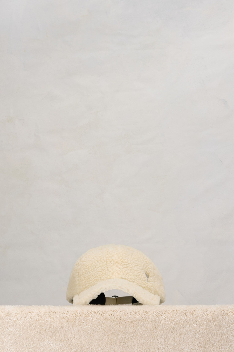 AMI Paris Ami De Coeur Studs Cap outlook