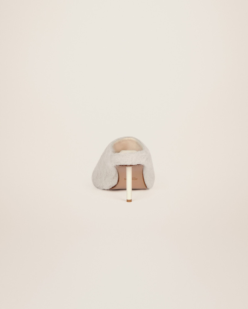 JACQUEMUS Les mules Nuvola outlook