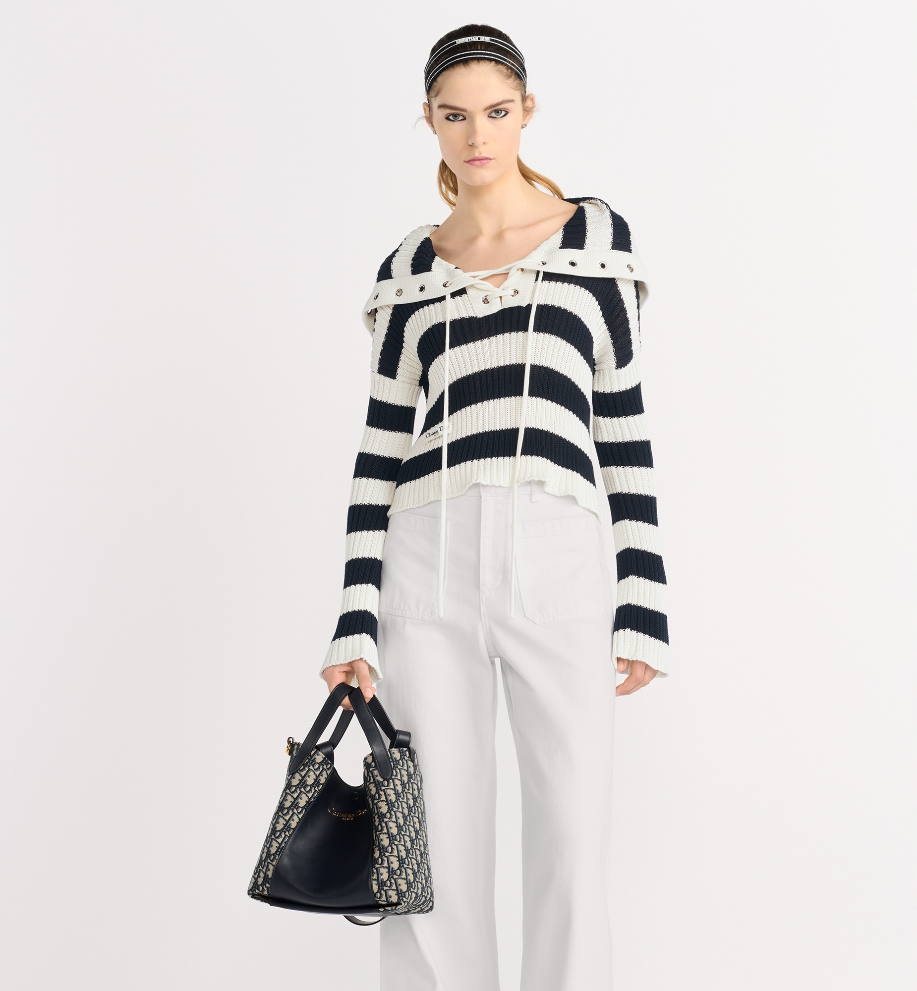 Medium Signature Bucket Bag - 2