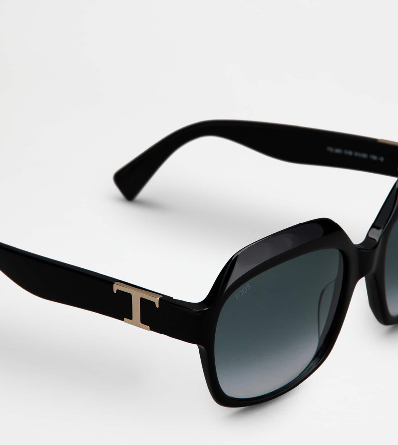 OVERSIZED SUNGLASSES - BLACK 4