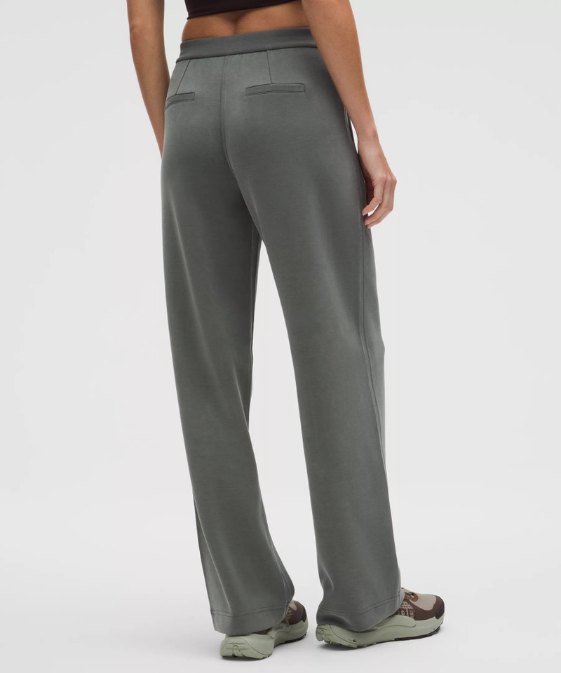Softstreme Pintuck Mid-Rise Pant *Regular 3