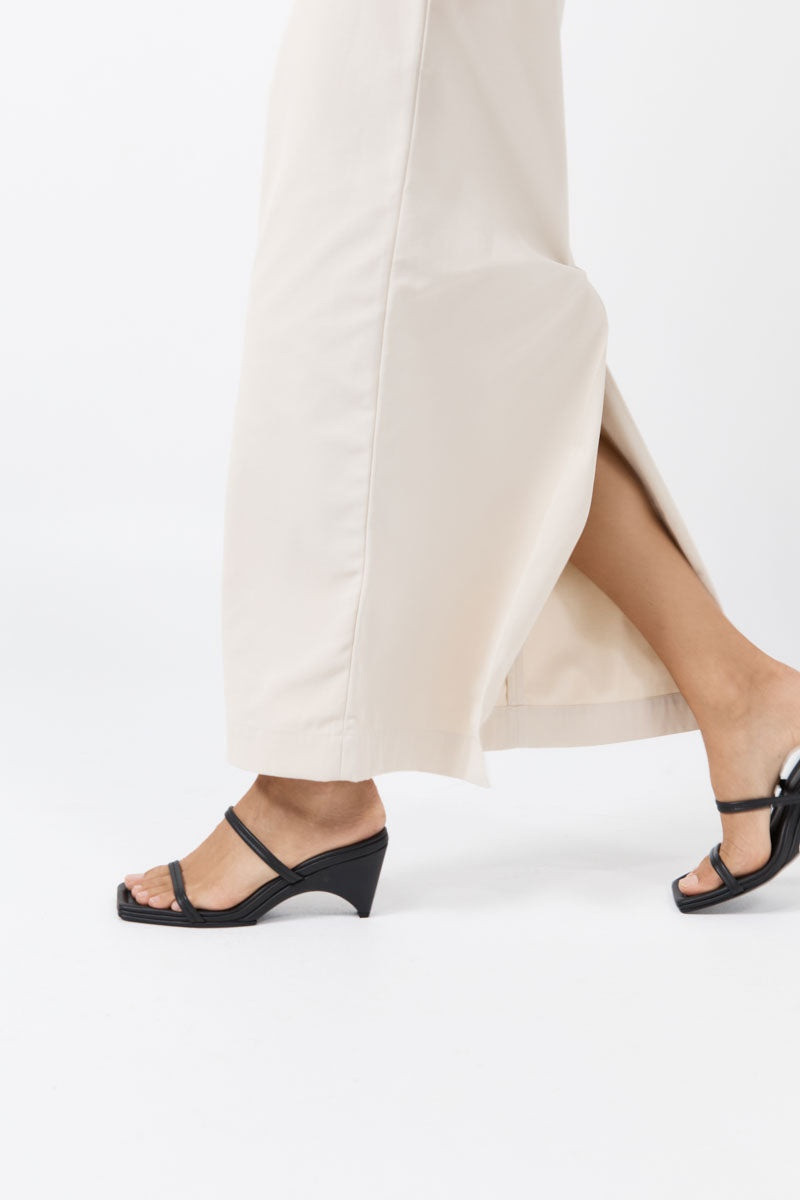ST. AGNI Double Strap Arc Wedge - Black outlook