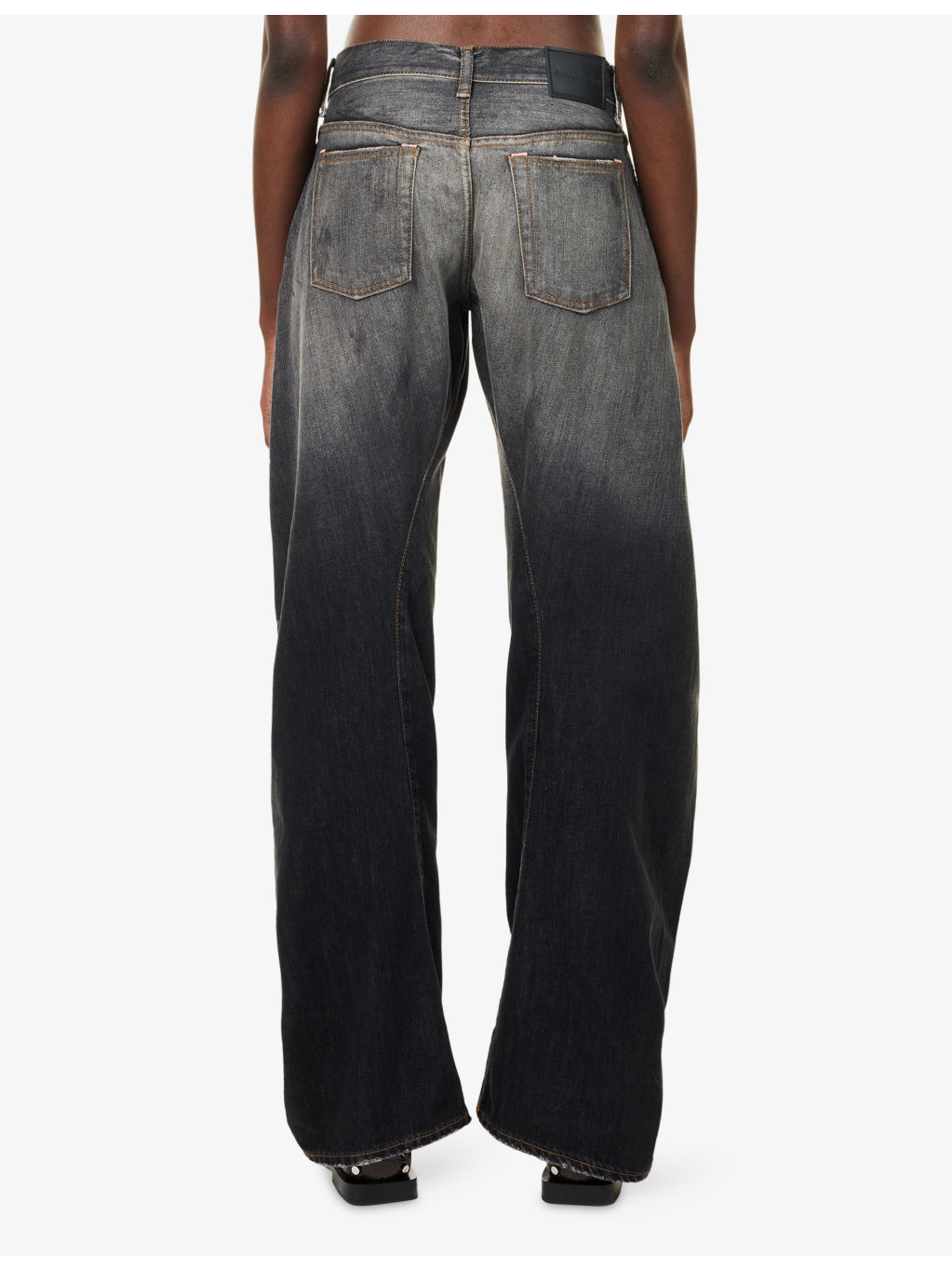 2006F Loose-Fit Denim Jeans - 4