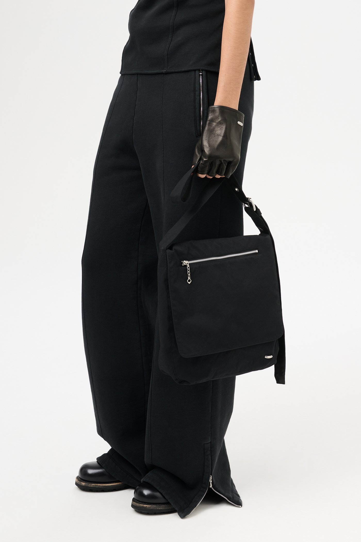 Slim Satchel Static Black Papyrus Poly - 3