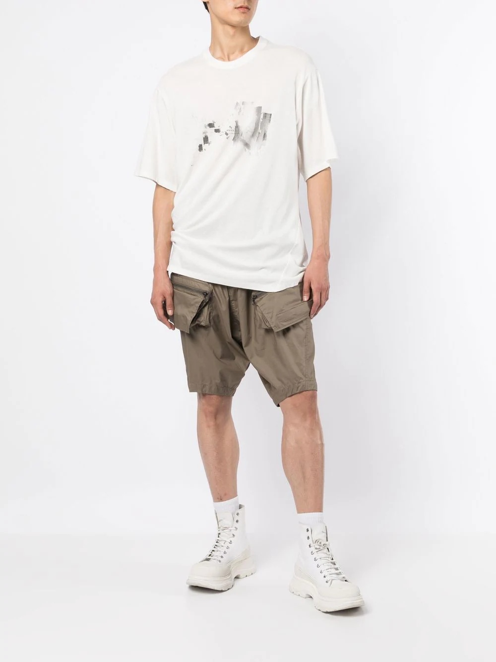 drop-crotch cargo shorts - 2