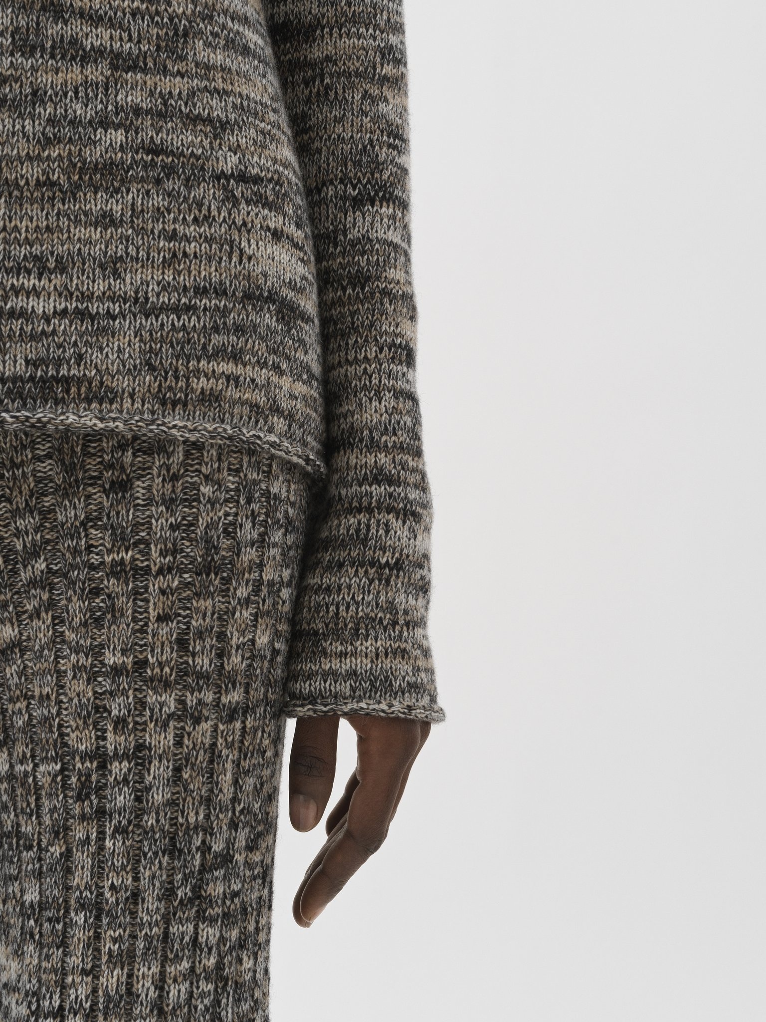 FITTED TURTLENECK JUMPER - 6