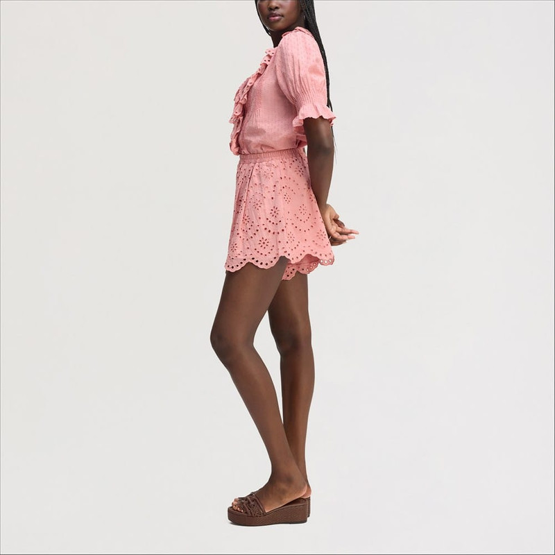 Eyelet Short 4