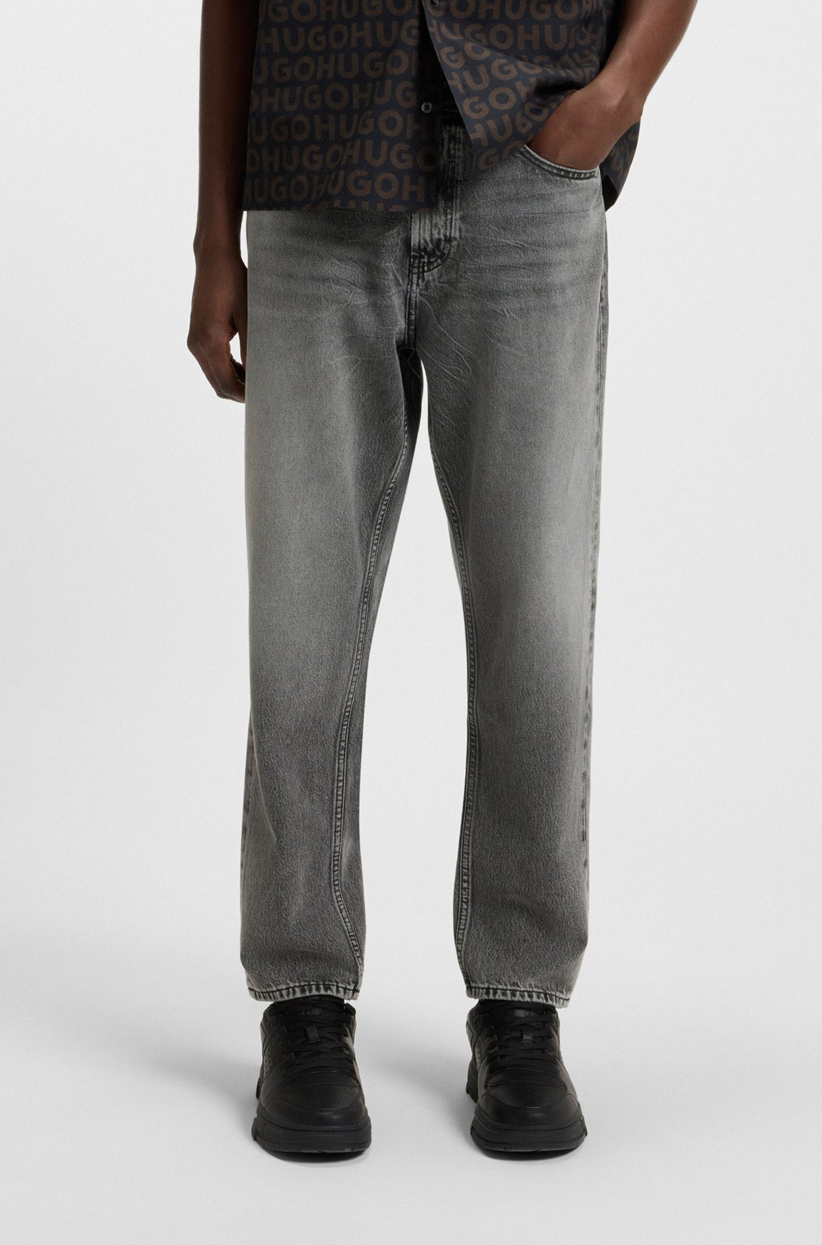 TAPERED-FIT JEANS IN GRAY DENIM WITH USED EFFECTS - 2