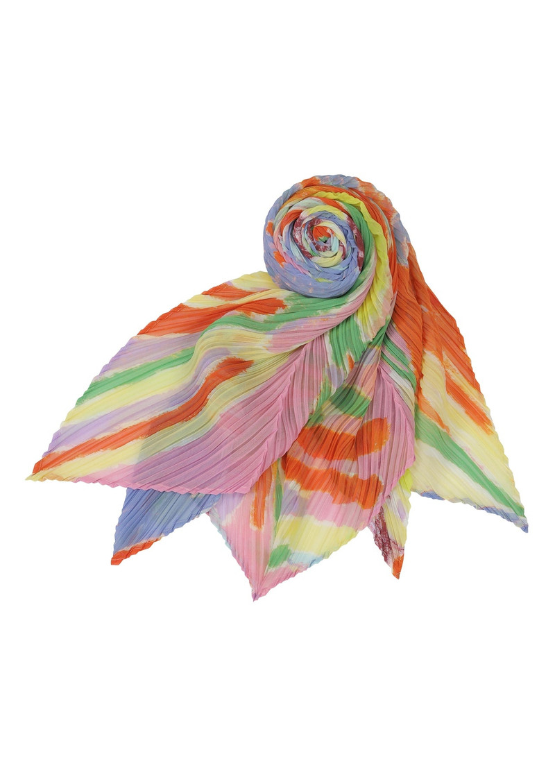 Pleats Please Issey Miyake FROSTY FOREST SCARF outlook