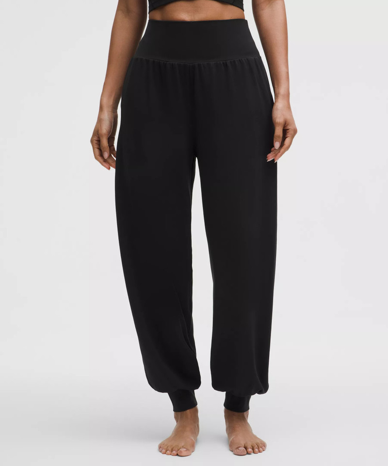lululemon Rulu Drapey Oversized High-Rise Yoga Jogger outlook