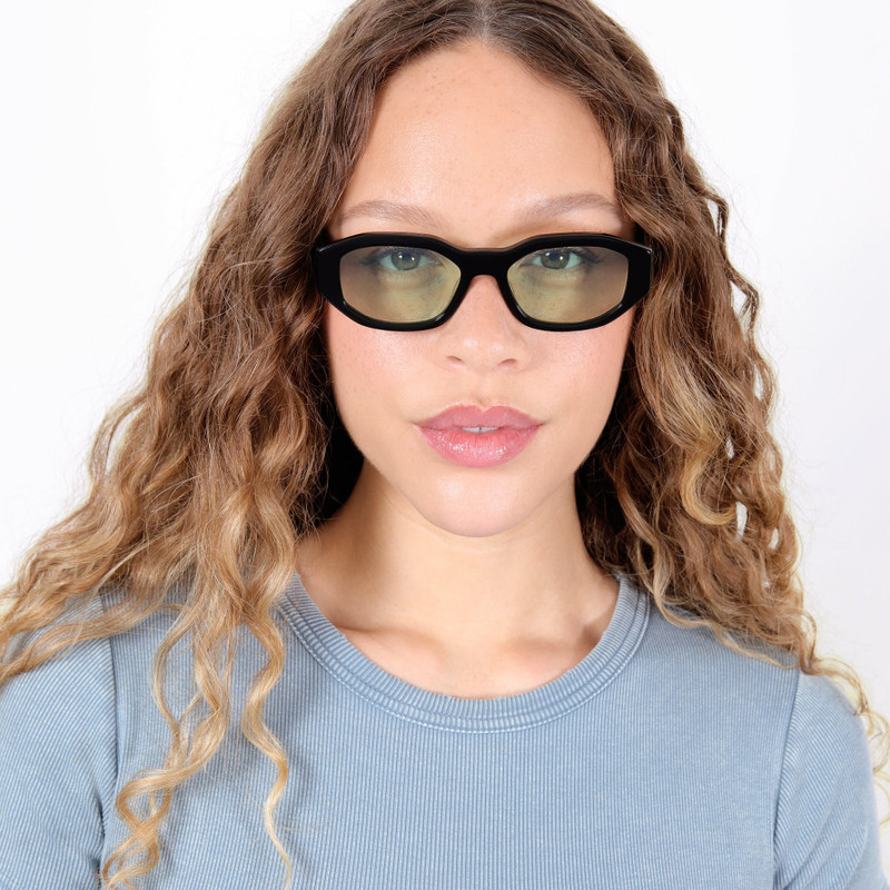 illesteva Cassette Sunglasses outlook