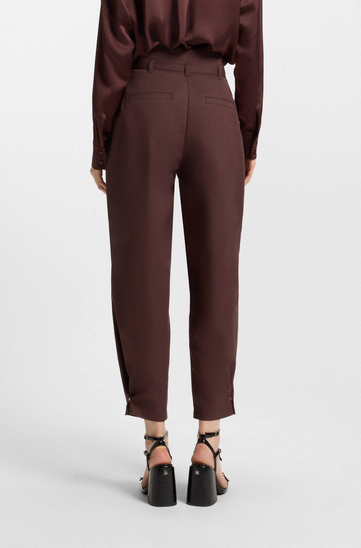 TAPERED-FIT CARGO PANTS IN ITALIAN COTTON TWILL - 4