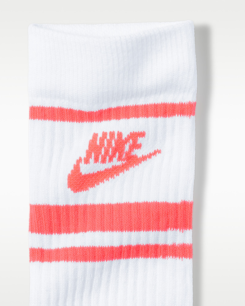 Nike Nike Sportswear Dri-FIT Everyday Essential Crew Socks (3 Pairs) outlook