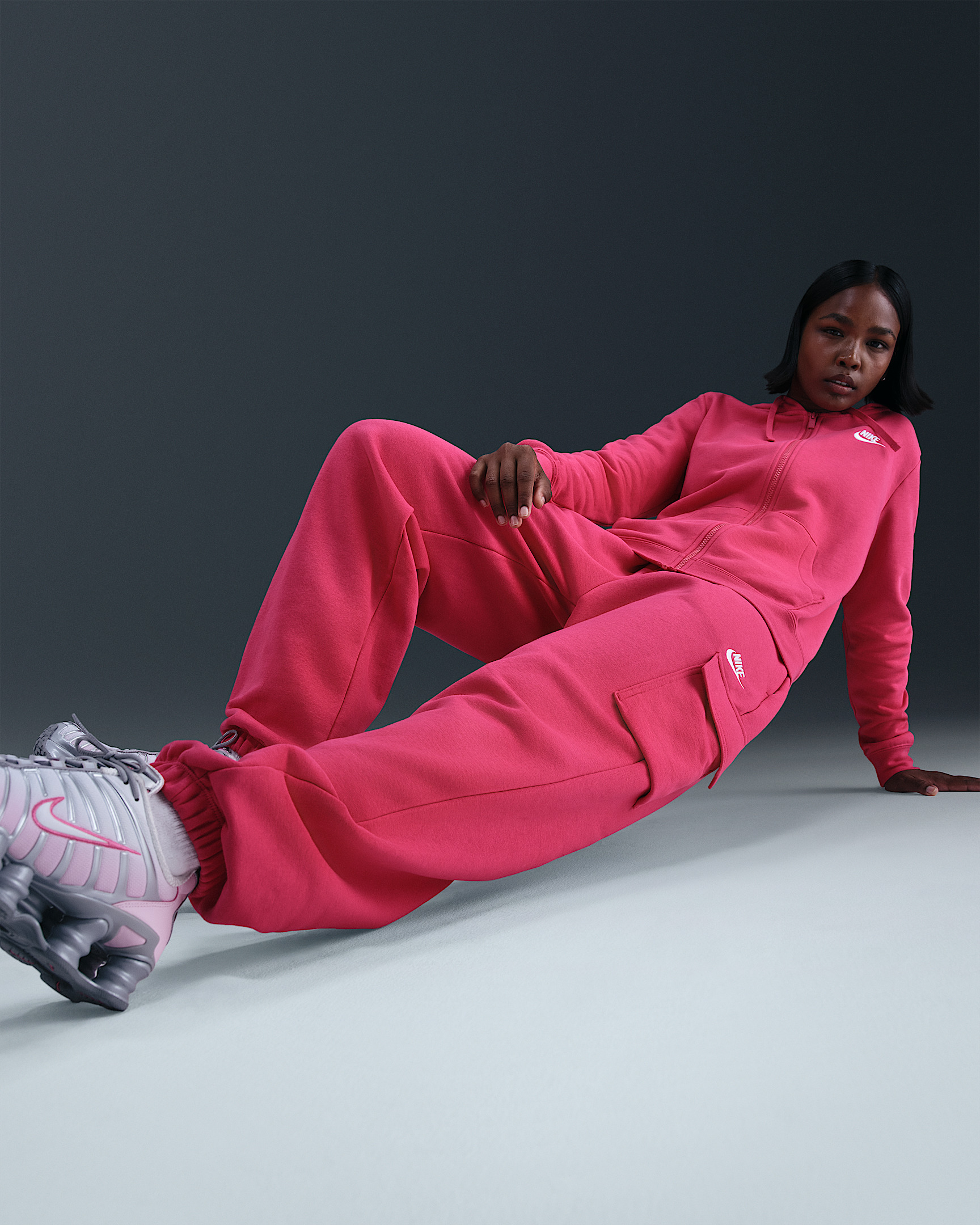 Nike Sportswear Club Fleece Women's Mid-Rise Oversized Cargo Sweatpants - 5