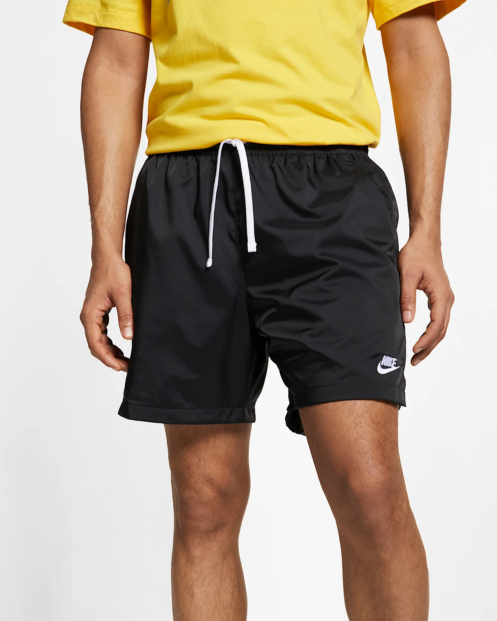 Nike Sportswear Men's Woven Flow Shorts - 1