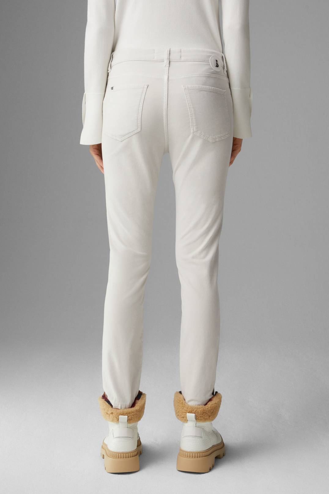 JULIE 7/8 TROUSERS IN OFF-WHITE - 3