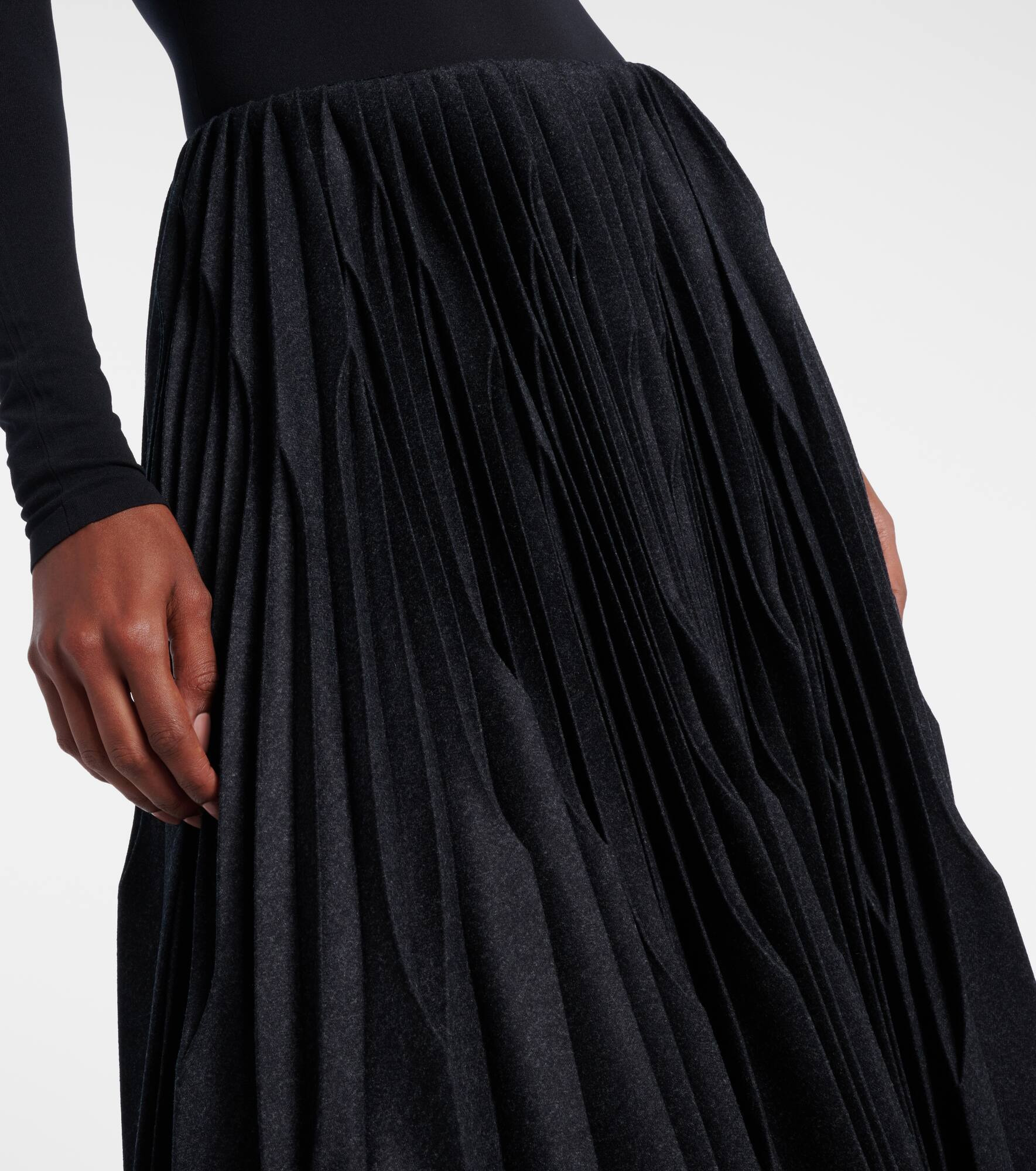 Pleated wool flannel midi skirt - 4