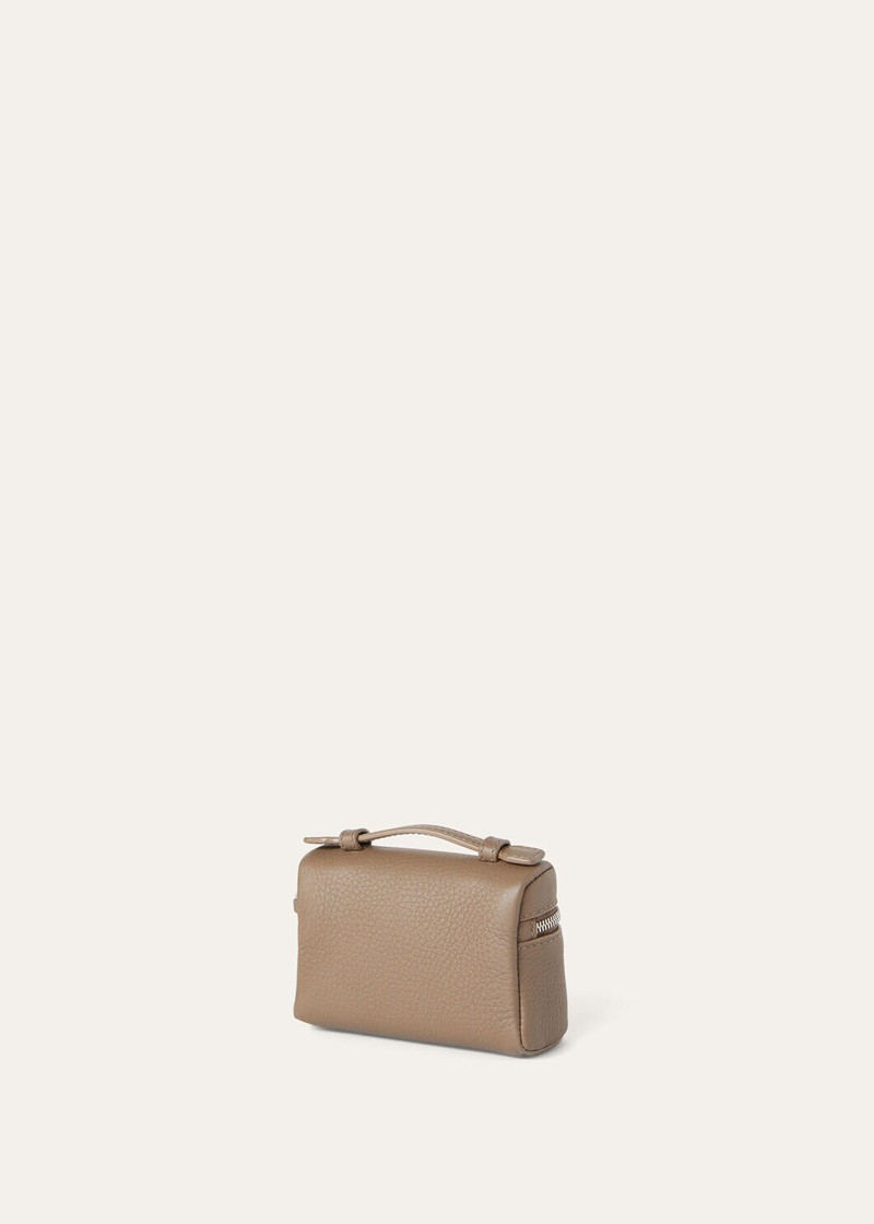 Loro Piana Extra Pocket Charm outlook