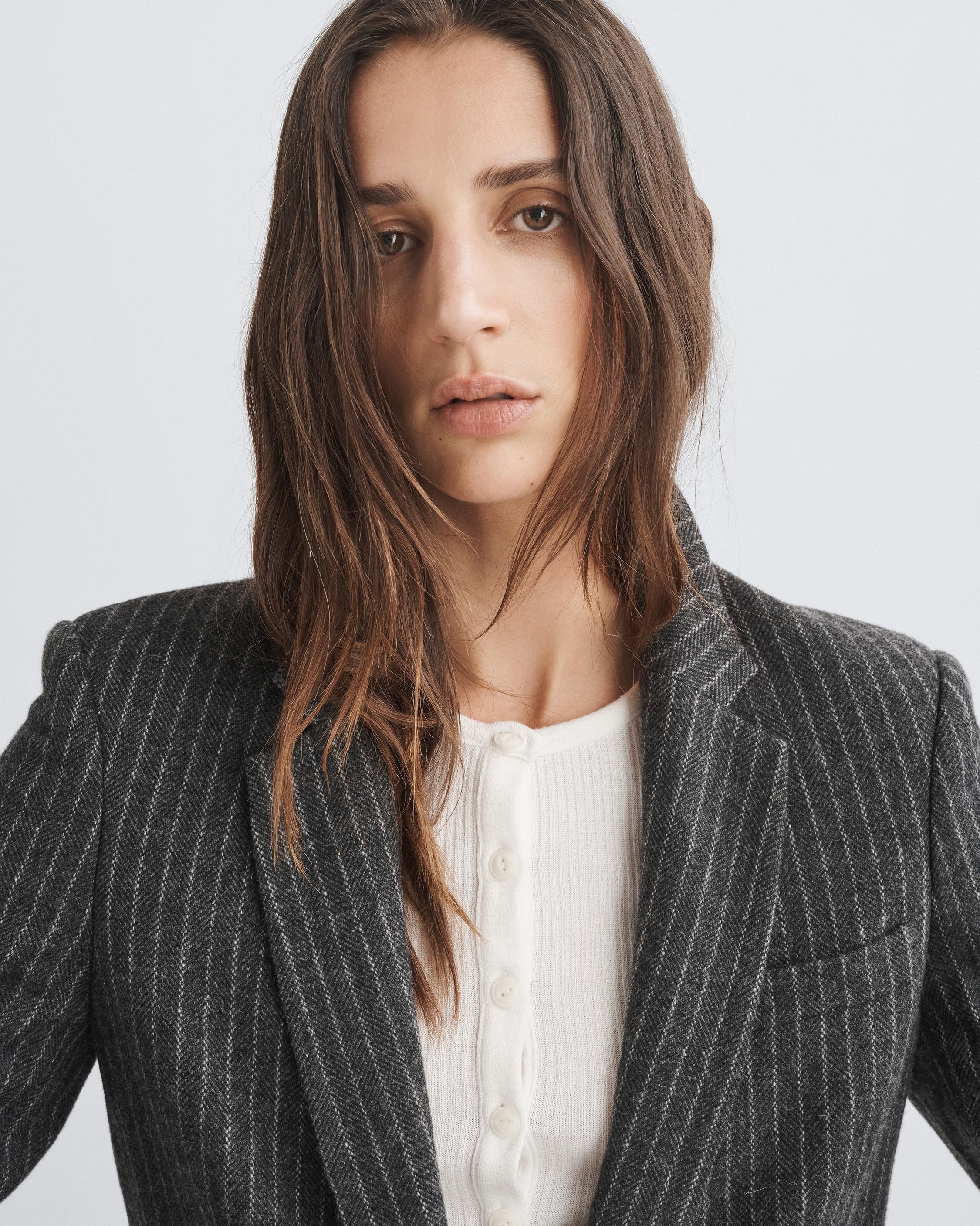 Charles Italian Wool Blazer
Relaxed Fit - 6