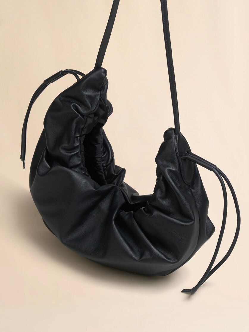 BLACK LEATHER SCRUNCHIE SMALL HOBO BAG - 5