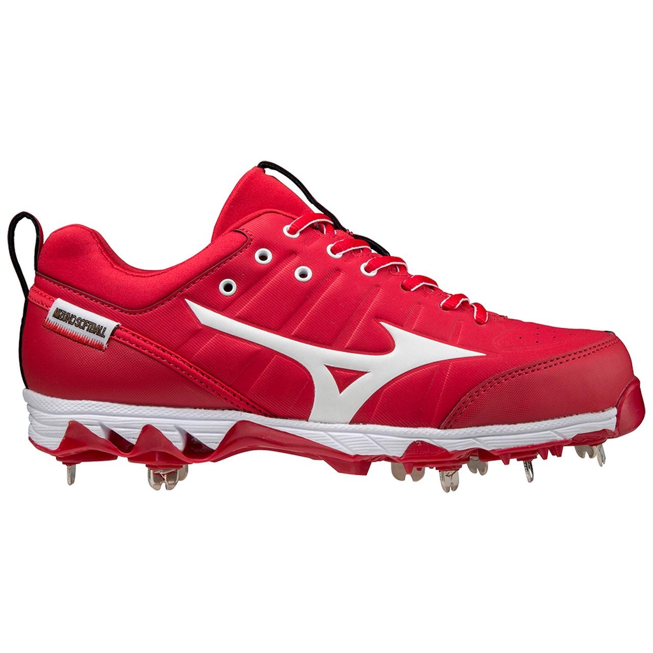 9-Spike Swift 7 Low Womens Metal Softball Cleat - 6