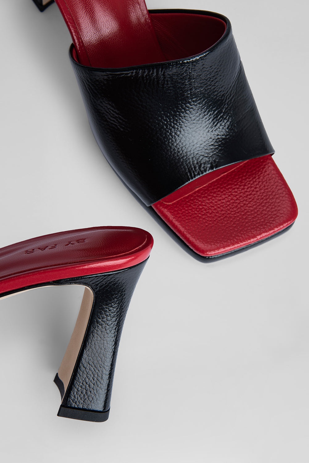Beliz Black Gloss Grained Leather - 3