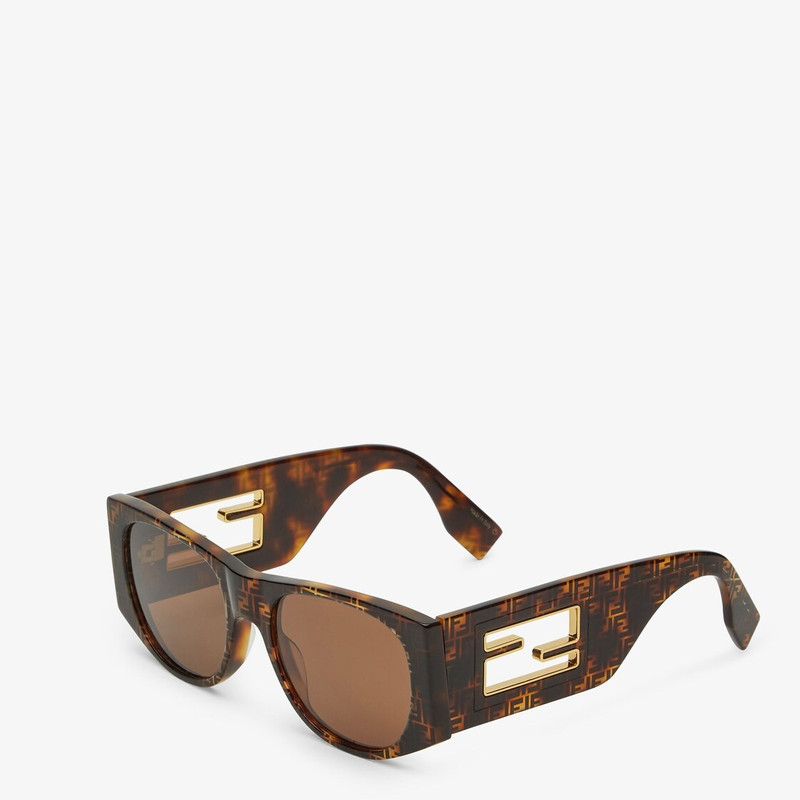 FENDI Baguette outlook