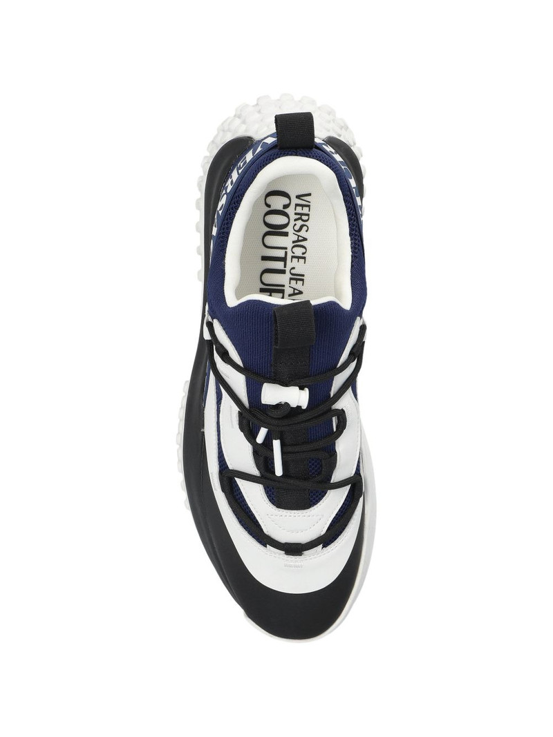 logo-ptint sneakers 3