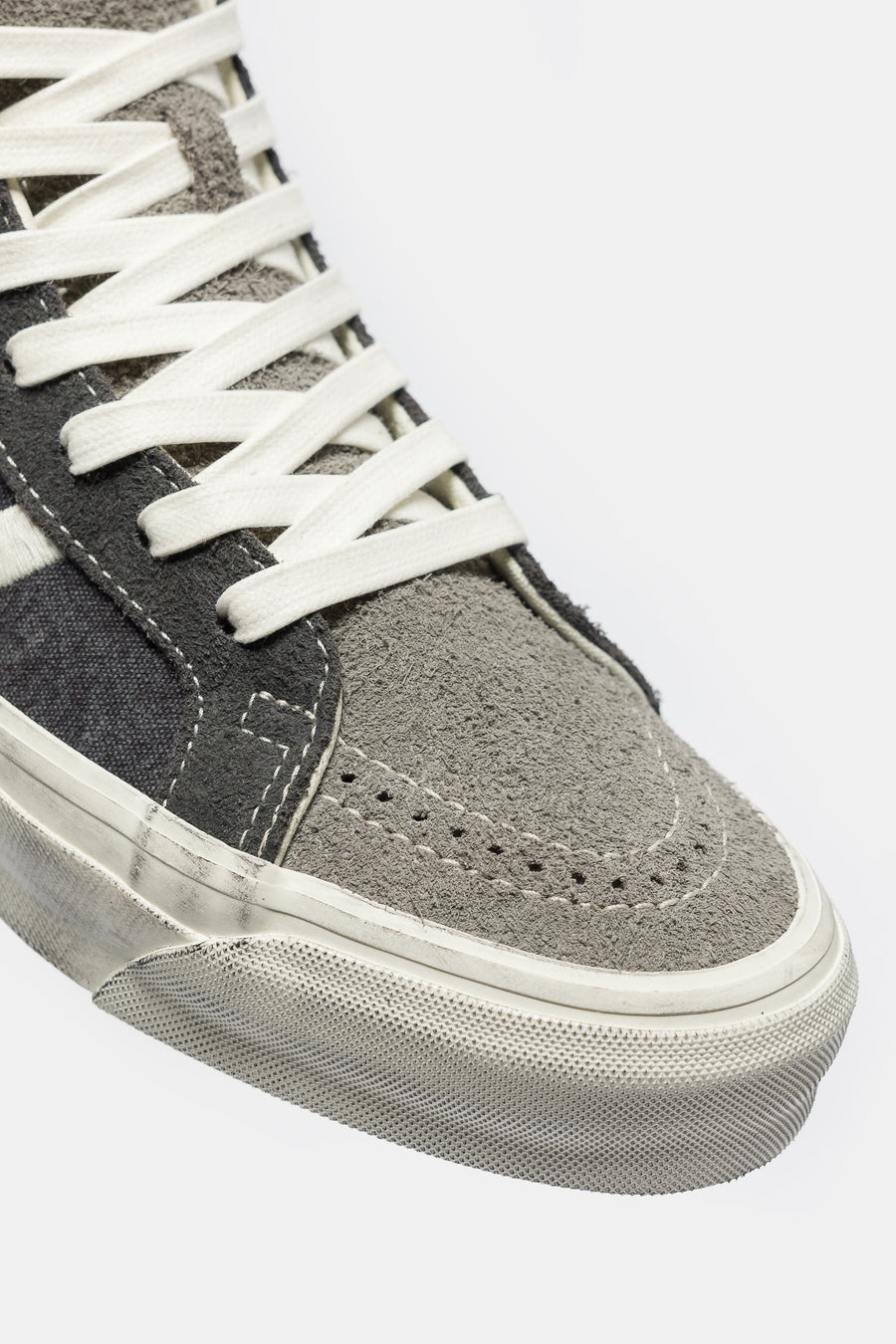 ★海外限定★Vans Notre LX Sk8-Hi Reissue 38 Sneaker Vans Notre LX Sk8-Hi Reissue 38 Sneaker in Raven | notreshop