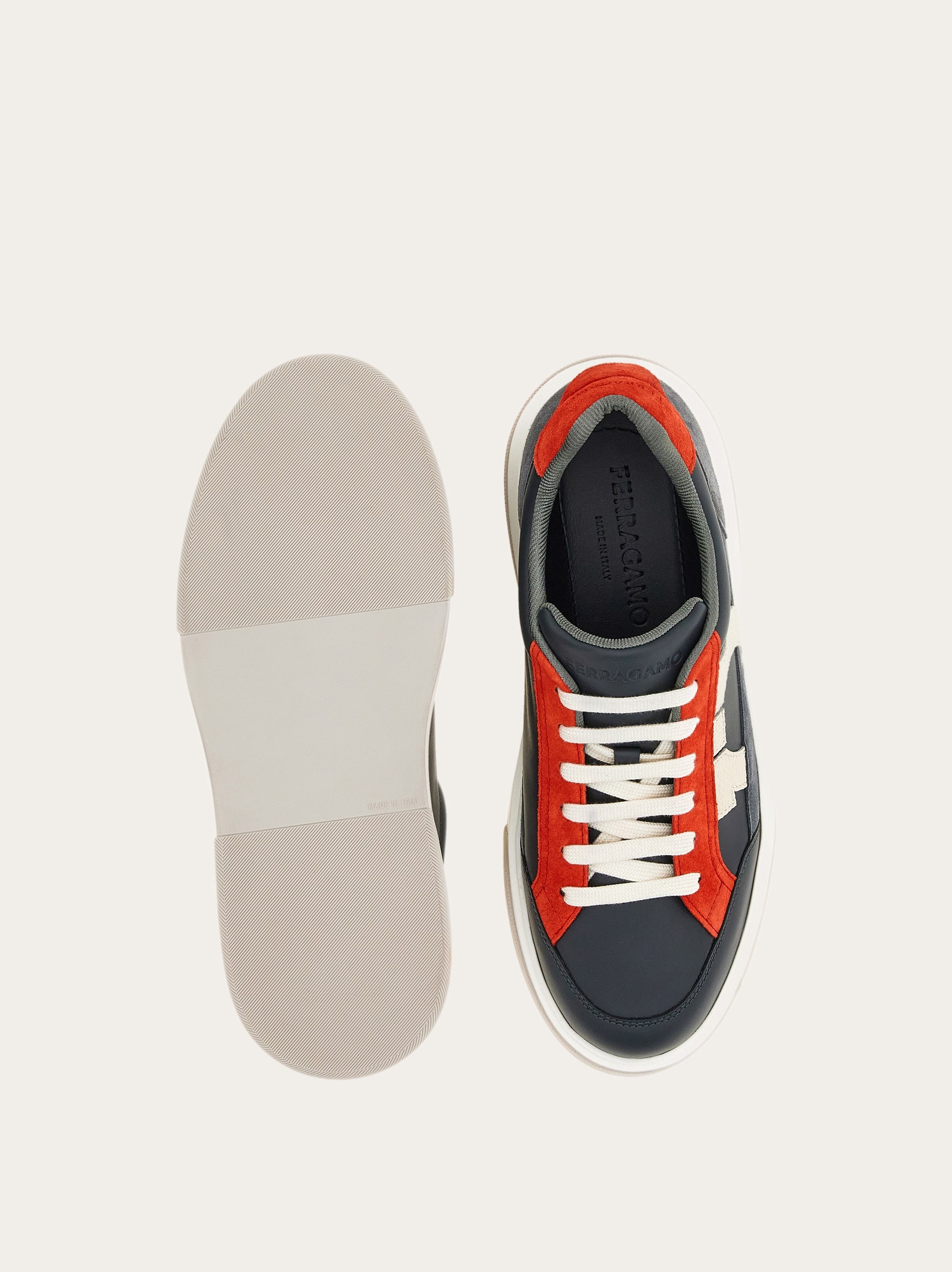 Low top sneaker with Gancini outline - 5