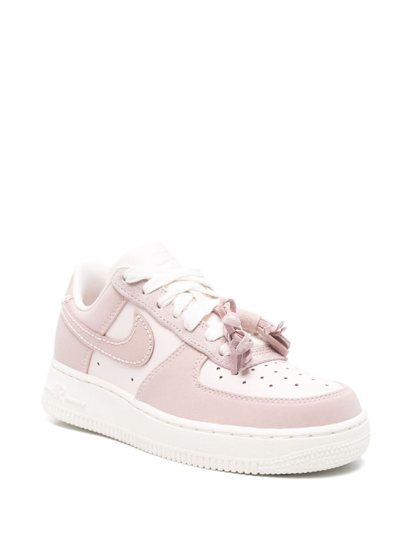Nike Air Force 1 '07 Tassel sneakers outlook