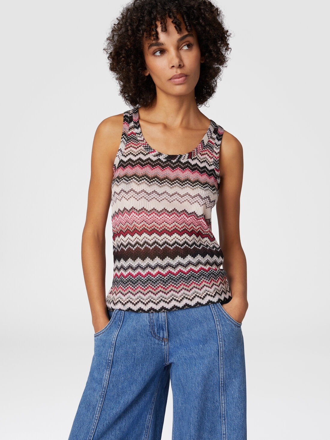 Tank top with serrated lamé zigzag pattern - 4