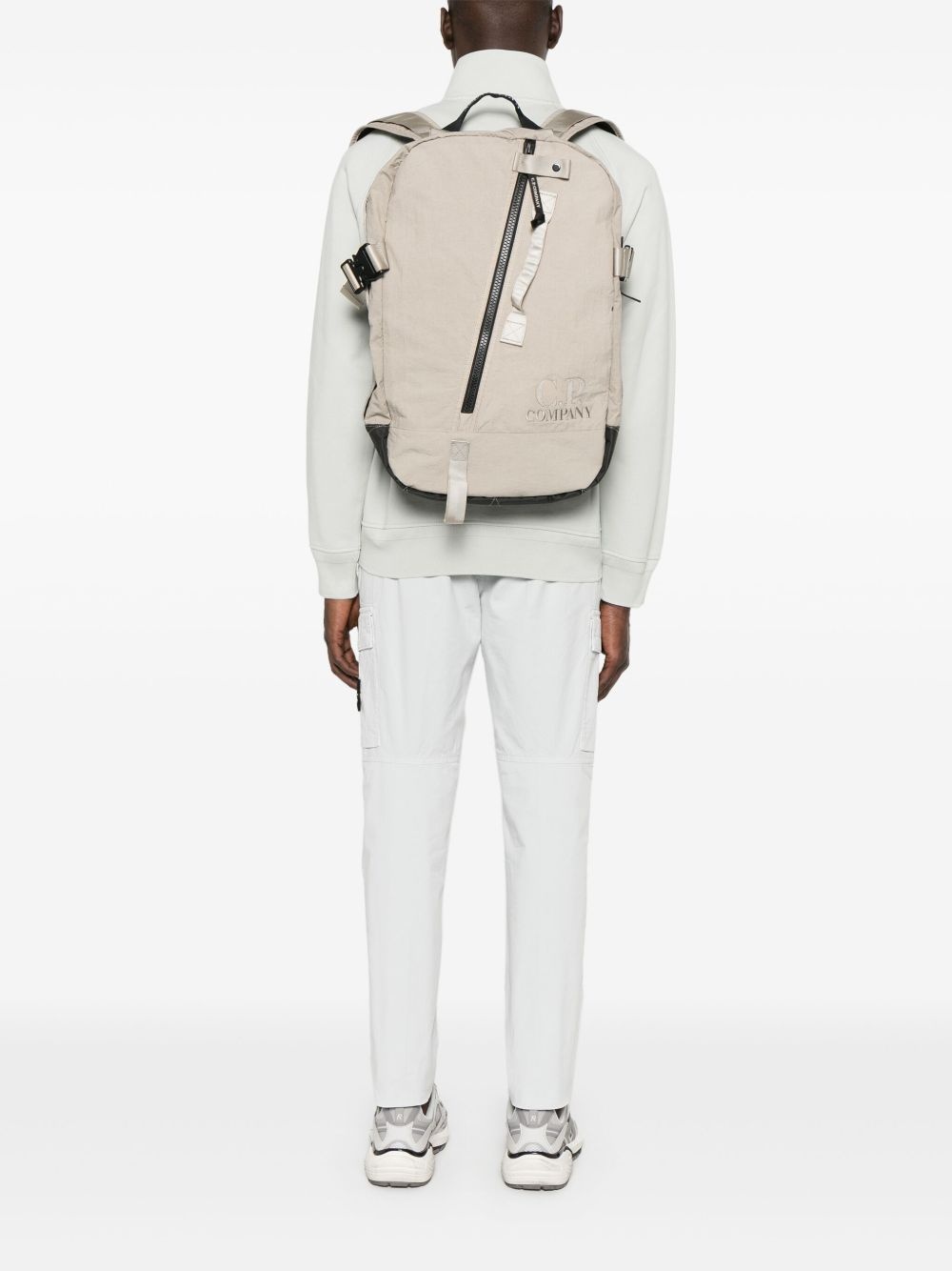 logo-embroidered backpack - 2