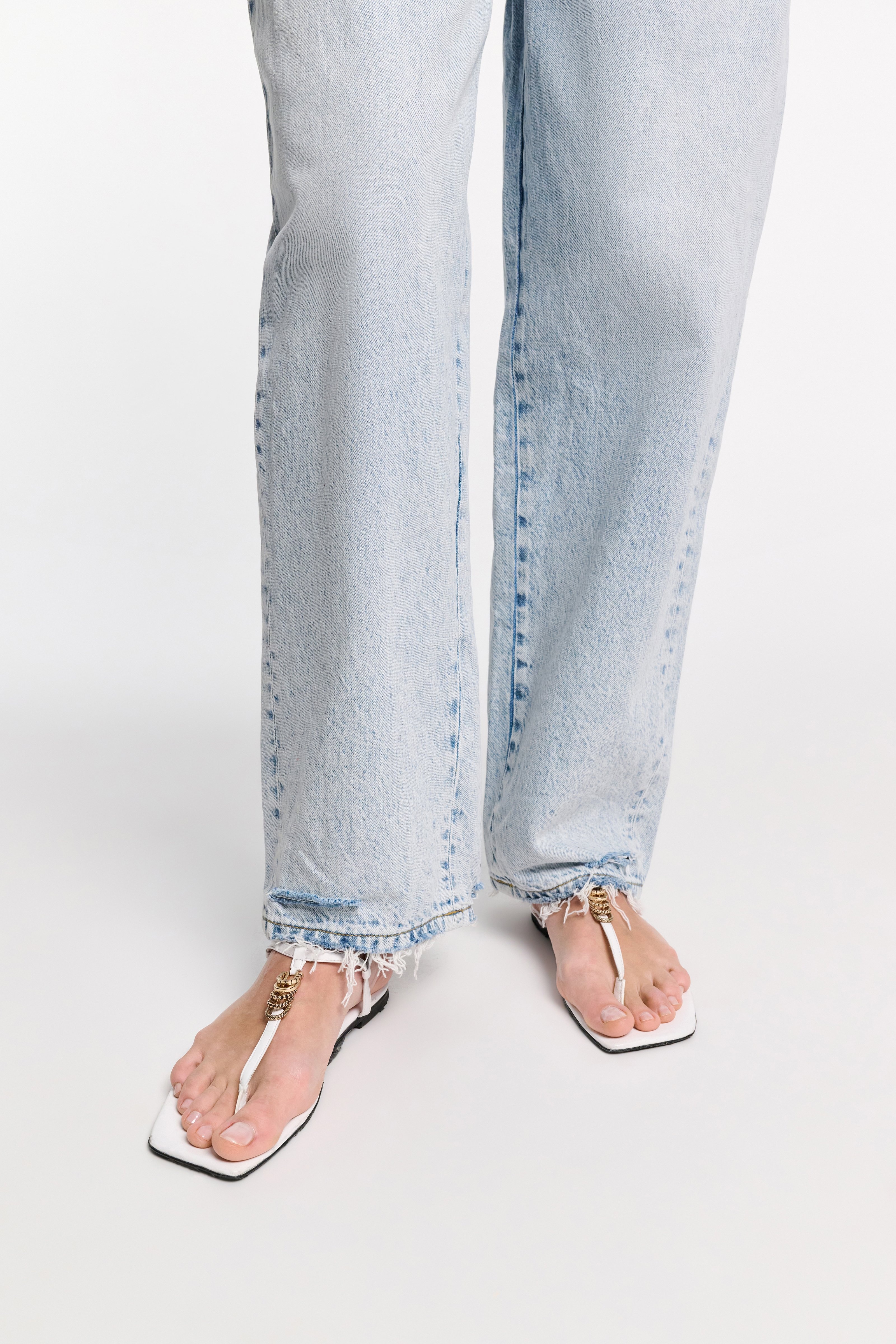 EVERYDAY ELEGANCE toe post sandal - 4