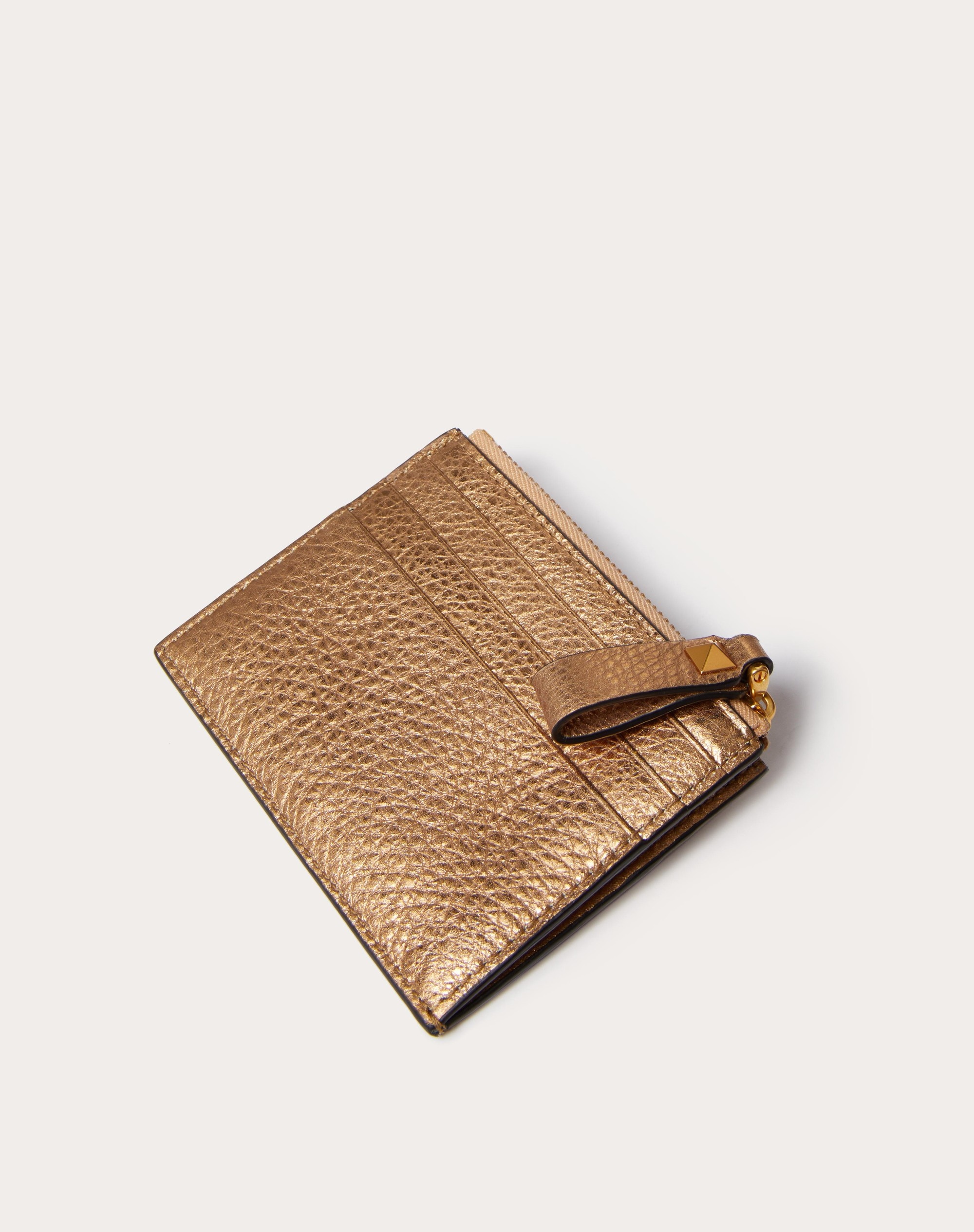 ROCKSTUD METALLIC GRAINY CALFSKIN CARDHOLDER WITH ZIPPER - 3