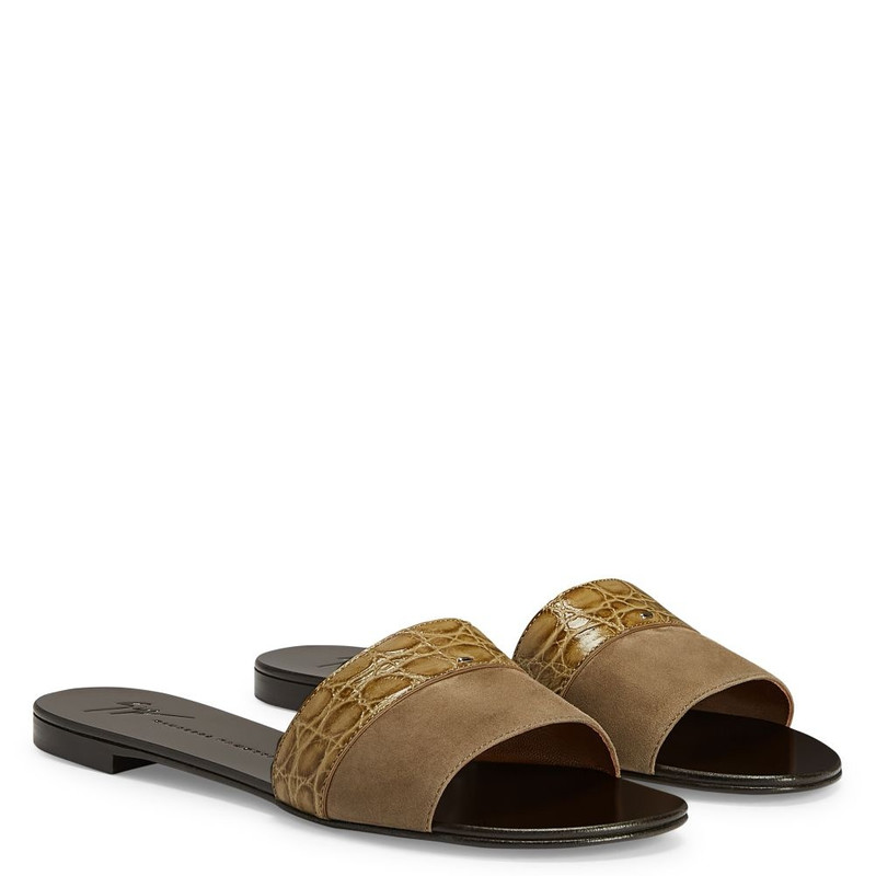 Giuseppe Zanotti Roose outlook