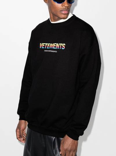 VETEMENTS logo print sweatshirt outlook