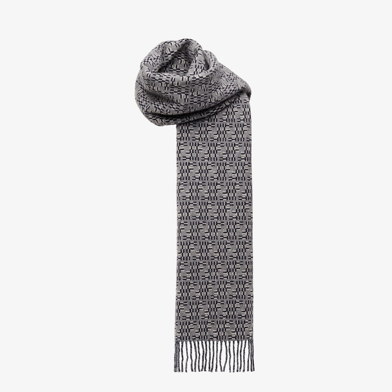 FENDI Scarf outlook