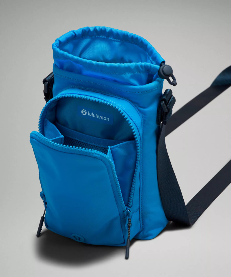 Water Bottle Crossbody with Front Pocket 2L 5