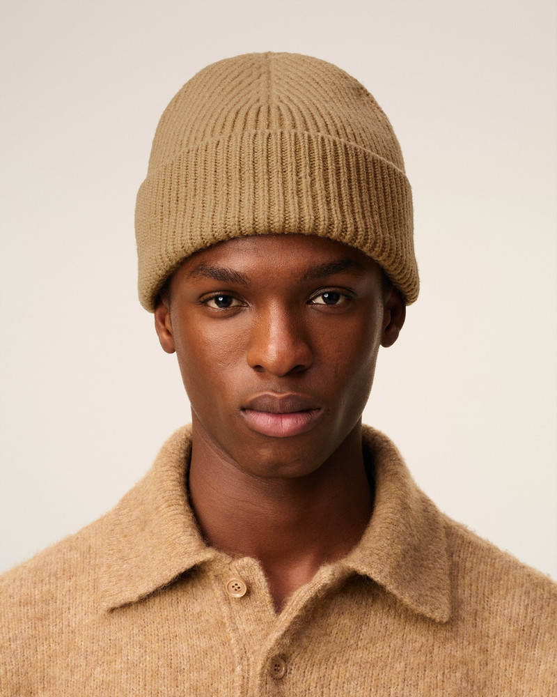 AMI Paris BROWN WOOL AMI DE COEUR BEANIE outlook