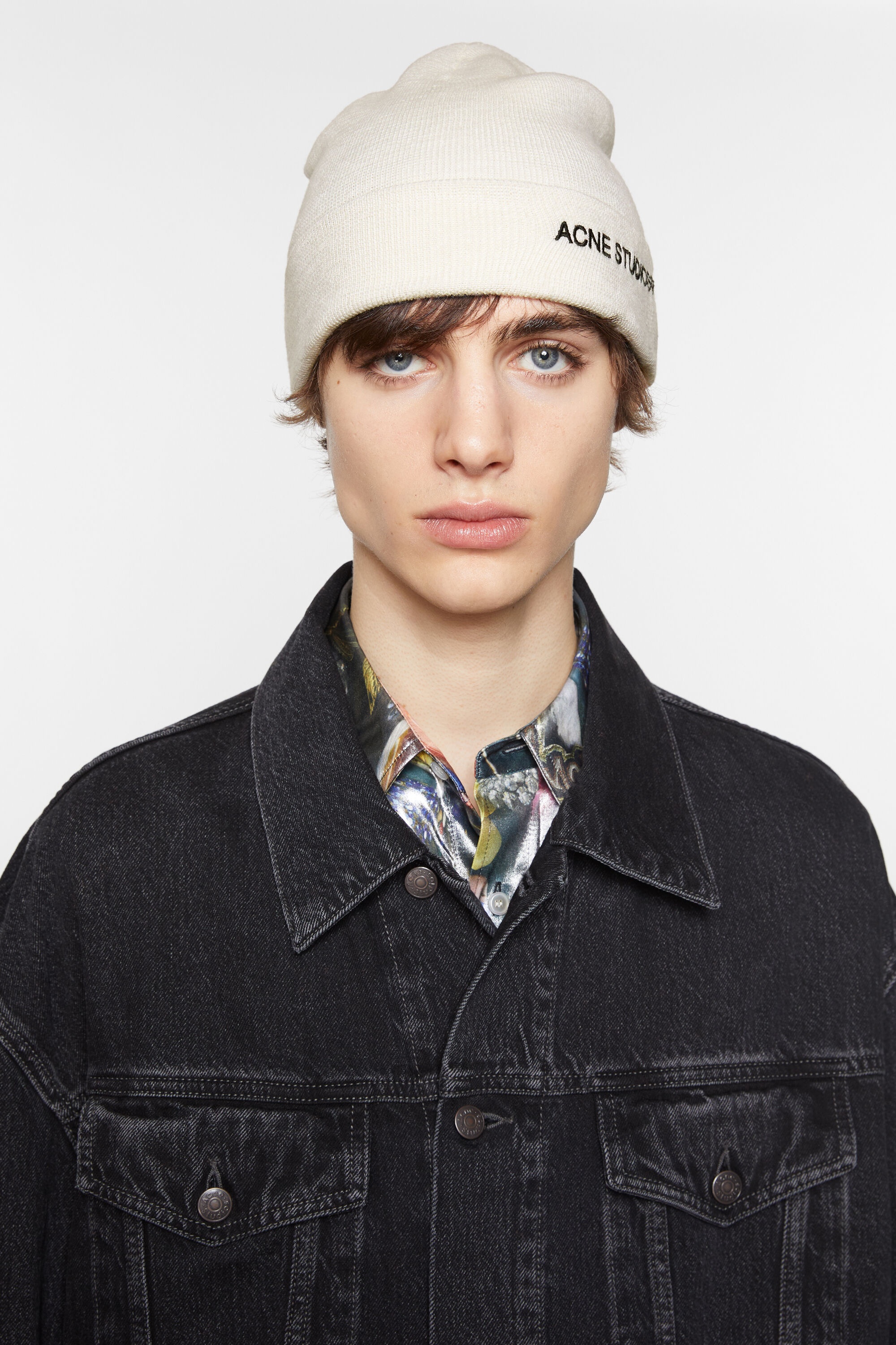 Embroidered logo beanie - Off white - 3