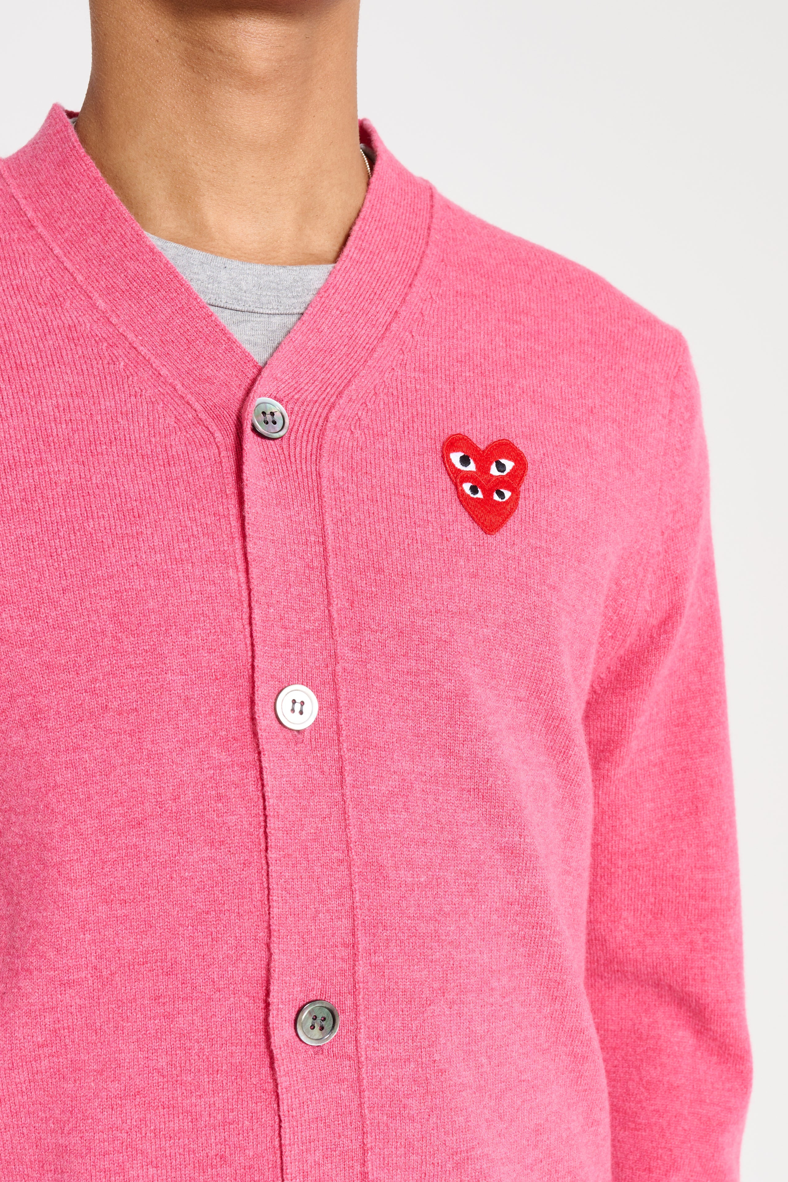 COMME DES GARÇONS PLAY DOUBLE HEART KNITTED CARDIGAN PINK - 4