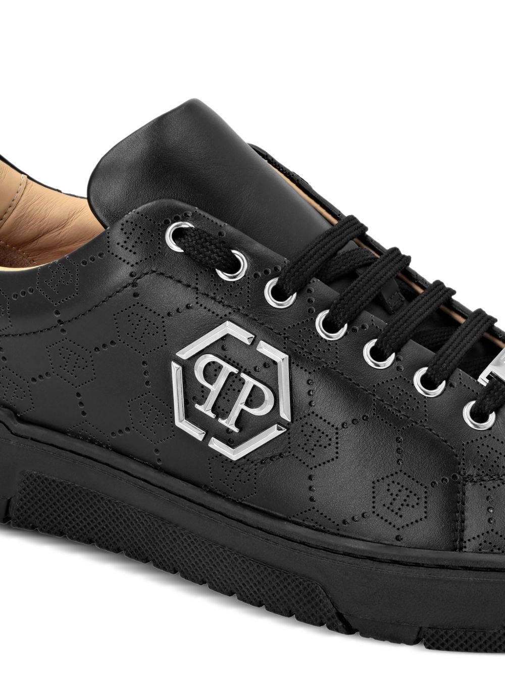 monogram-plaque sneakers - 4